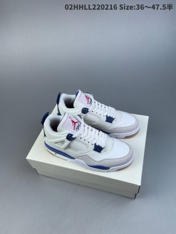 Air Jordan 4 Retro