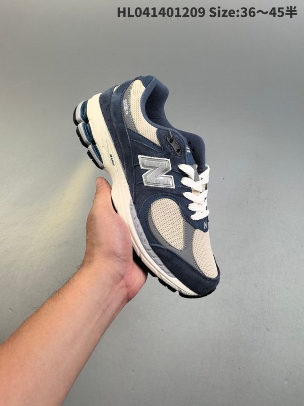 New Balance 2002