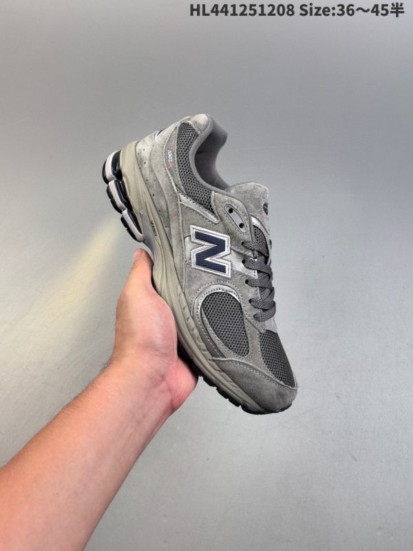 New Balance 2002
