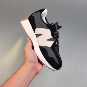 New Balance 327