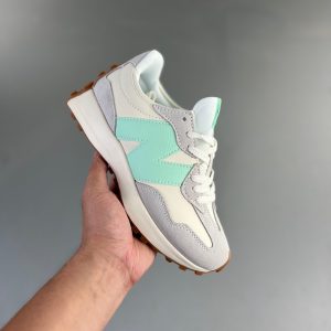 New Balance 327
