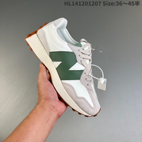 New Balance 327