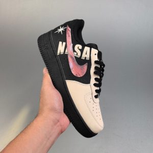 Nike Air Force 1 x NASA
