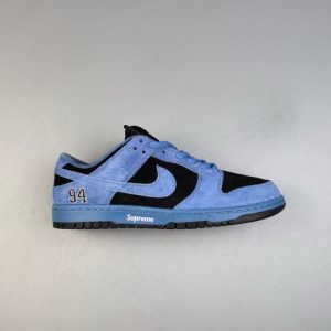 Nike Dunk SB Low x Supreme