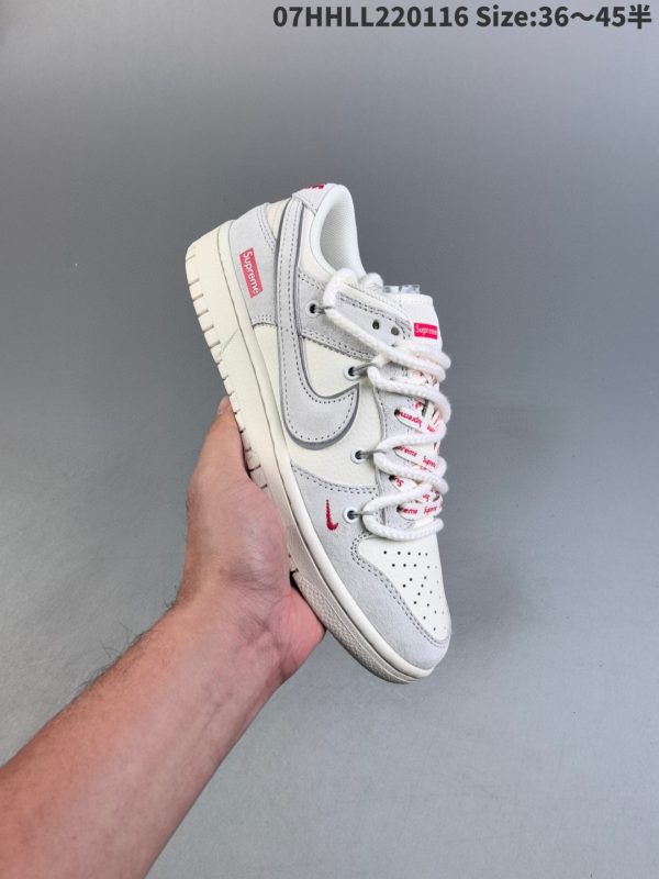 Nike Dunk SB Low x Stussy x Supreme