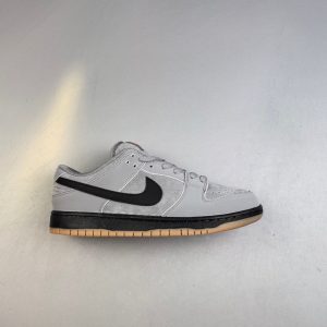 Nike SB Dunk Low