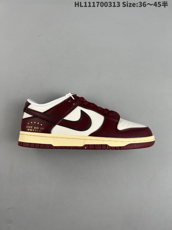 Nike SB Zoom Dunk Low