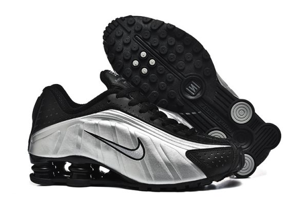 Nike Shox R4