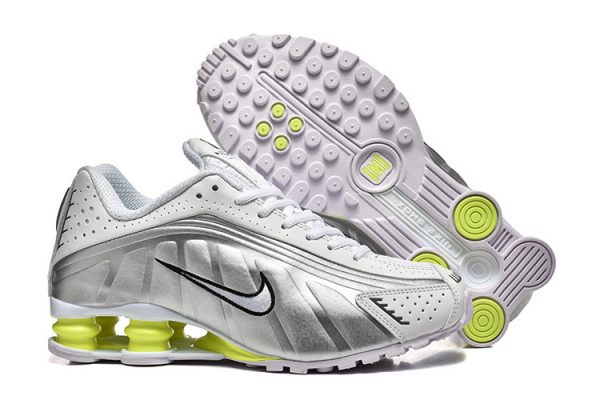 Nike Shox R4