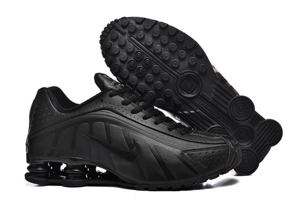 Nike Shox R4